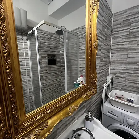 Daire Machiavelli's House *